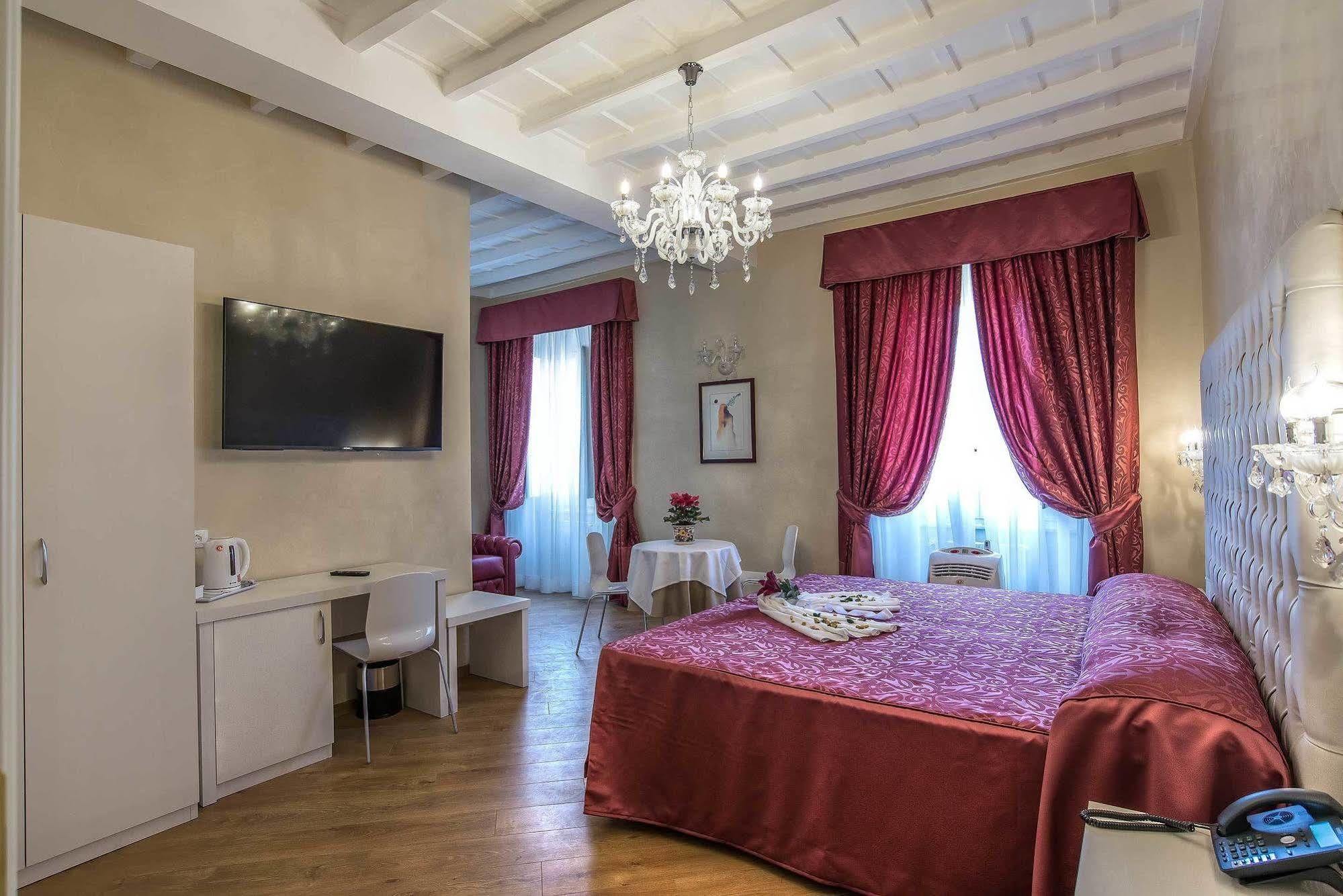 Trevi Bed & Breakfast 3*